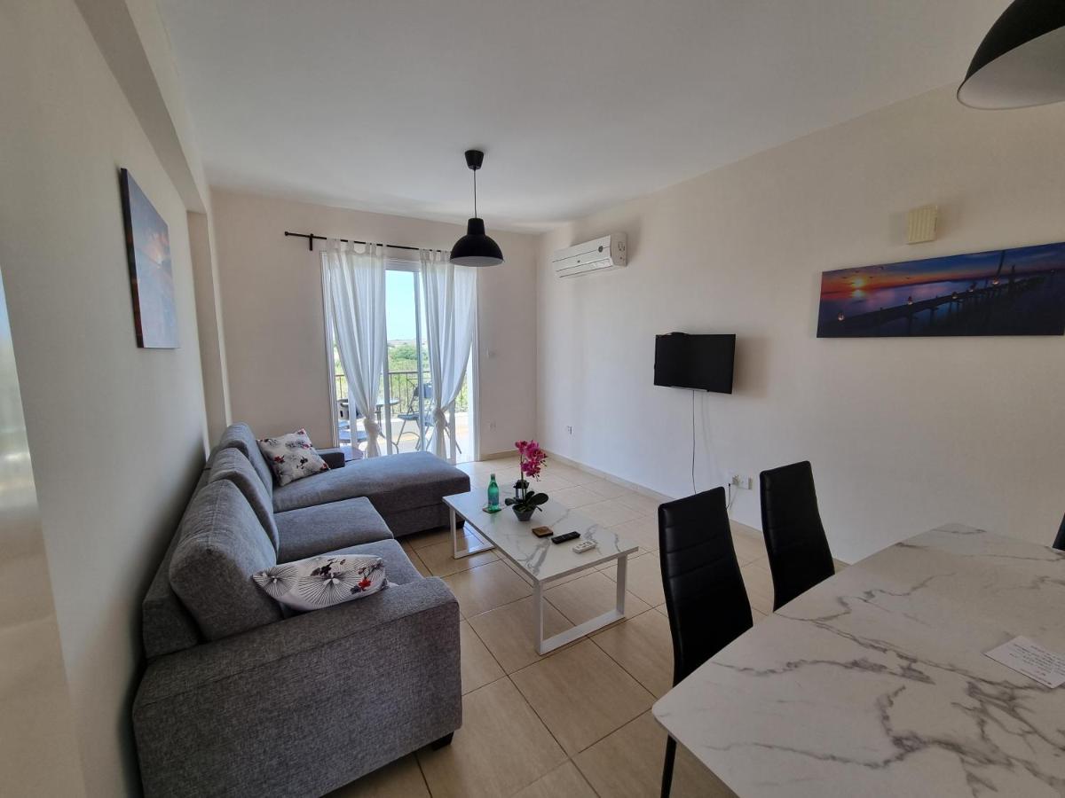 Ancient Paphos - Cozy Place Next To The Sea, Marina, Historical Sites, Buses, Mall, And Market Exterior photo