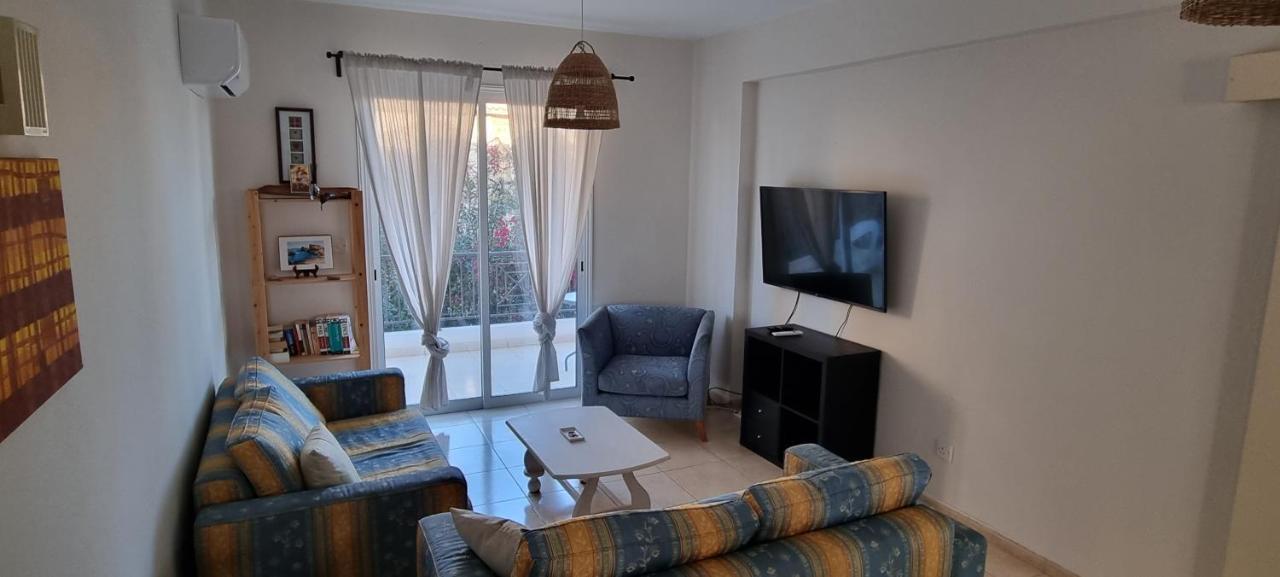 Ancient Paphos - Cozy Place Next To The Sea, Marina, Historical Sites, Buses, Mall, And Market Exterior photo